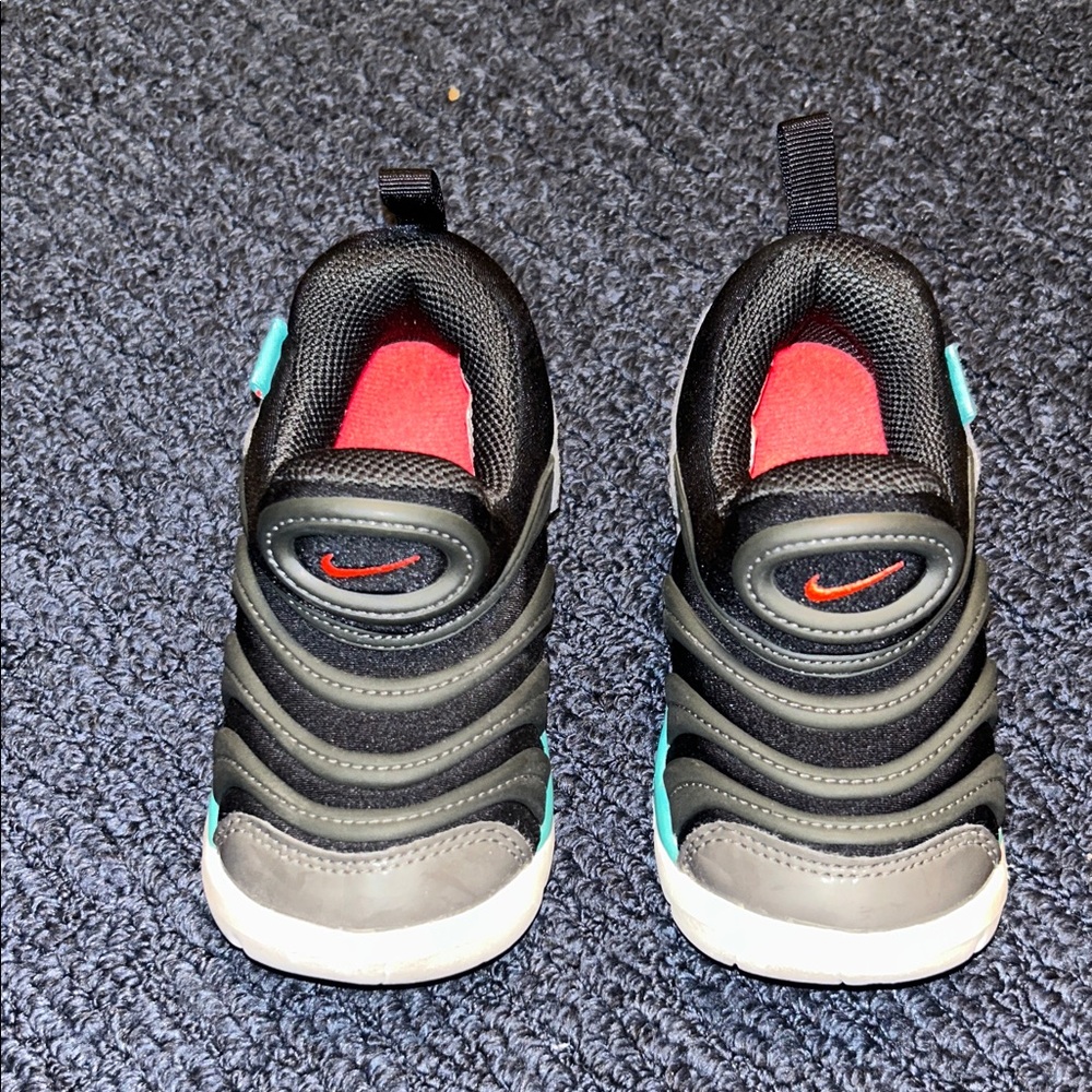 Nike Kids Black and Teal Slip-On Sneakers